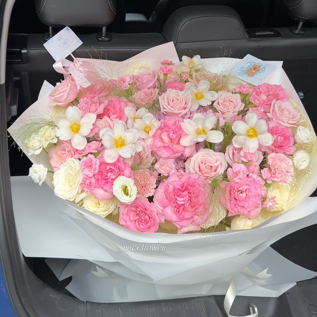 Tự cắm hoa bàn ăn cuối tuần: 4 bình nhỏ đổi không khí cả nhà — Wici Rose 28