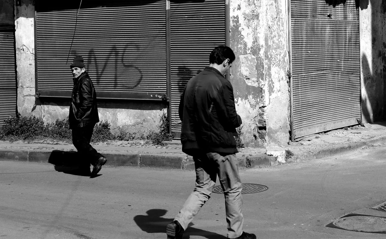 Acros