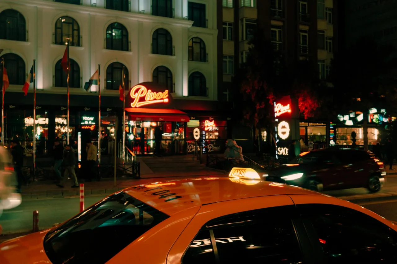 Eterna / Cinema